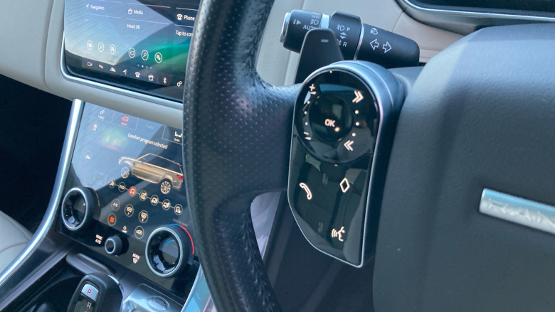 Land Rover Range Rover Sport 2.0 P400e HSE 5dr Auto Estate